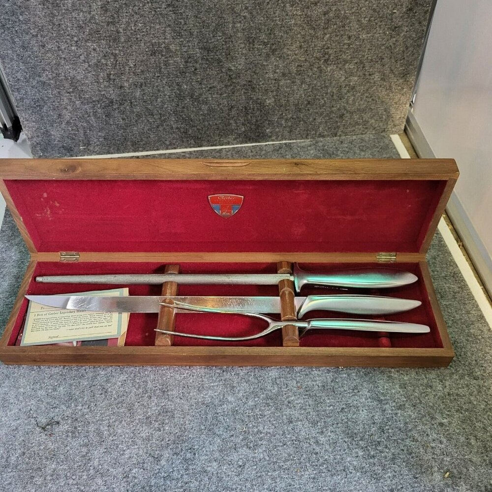Gerber Legendary Blades Carving Set 3  Knife Sharpener Pronged Fork Walnut Box